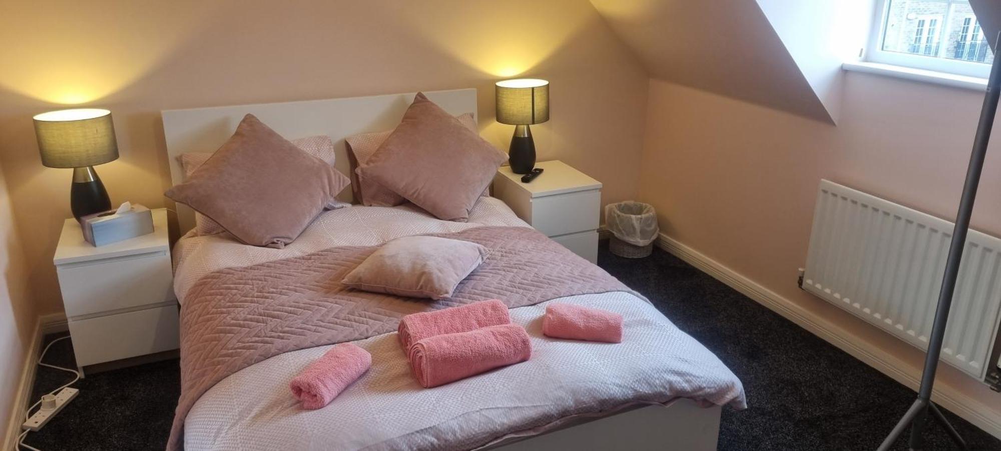 Swindon 6 Deluxe Doubles 2 With En Suite In Large House - No Pets 外观 照片